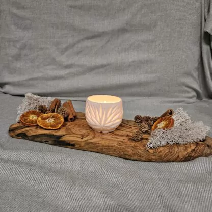 Porcelain luminary with carvings - obrazek 4