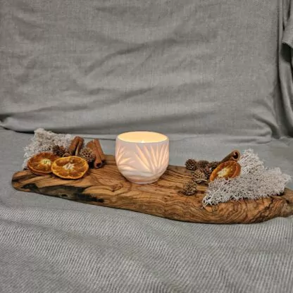Porcelain luminary with carvings - obrazek 5