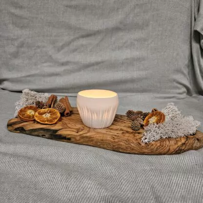 Porcelain luminary with carvings - obrazek 5
